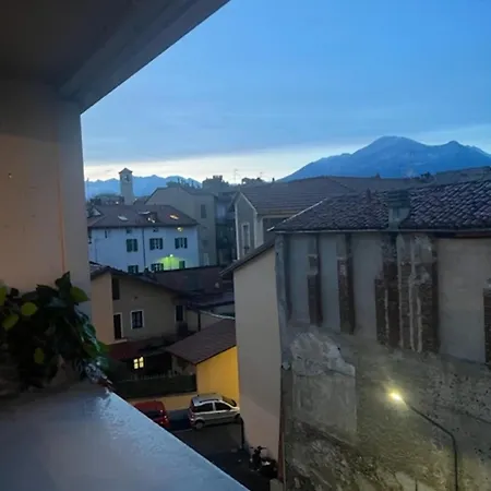 Espacio Serrart 325 公寓